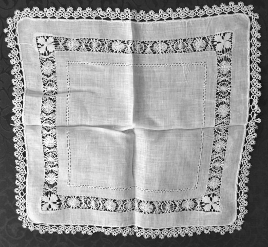 VICTORIAN WEDDING HANDKERCHIEF FANCY WORK LOVELY